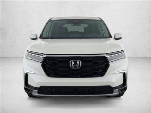 Used 2025 Honda Pilot EX-L image 2