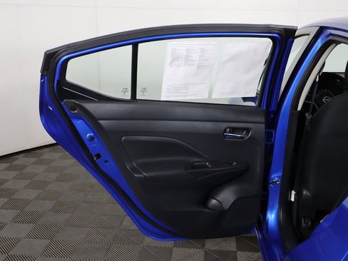 Used 2023 Nissan Versa SV image 17