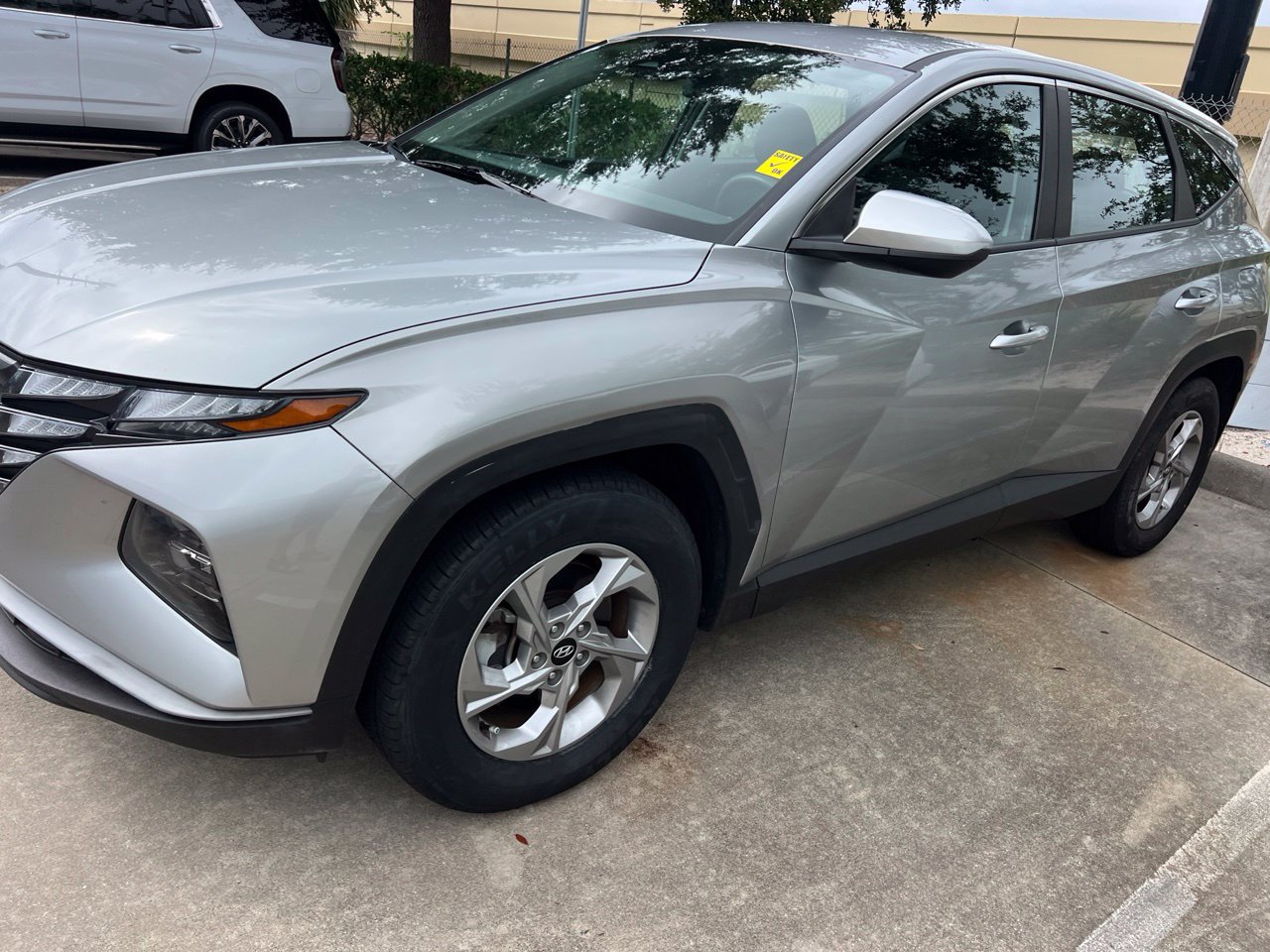 Used 2024 Hyundai Tucson SE FWD image 2