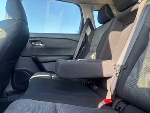 Certified 2024 Nissan Rogue SV AWD/4WD image 32