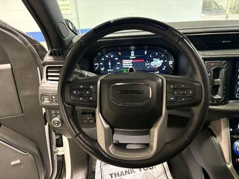 Used 2023 GMC Yukon XL Denali w/ Denali Reserve Package AWD/4WD image 13