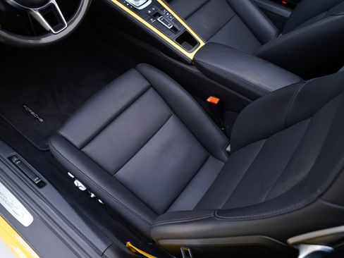 Used 2025 Porsche 718 Boxster S image 16