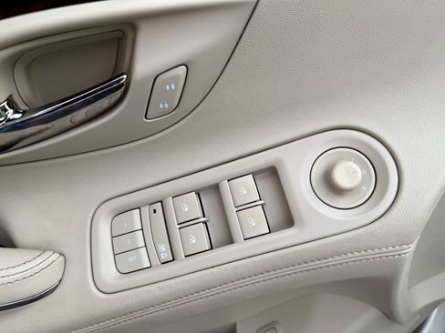 Used 2014 Buick LaCrosse Leather image 20