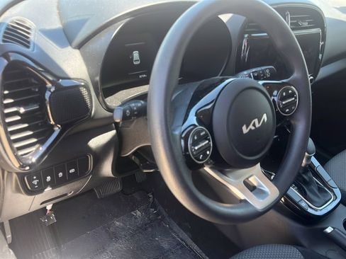Used 2023 Kia Soul S FWD image 20
