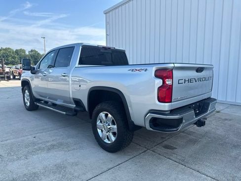 Used 2022 Chevrolet Silverado 2500 LTZ w/ LTZ Convenience Package AWD/4WD image 3