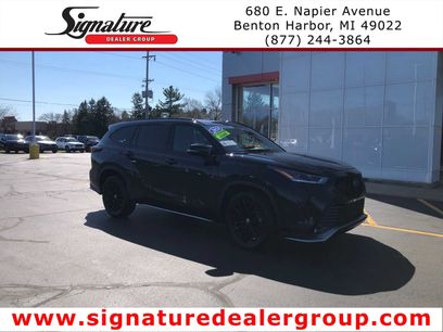 Used 2024 Toyota Highlander XSE