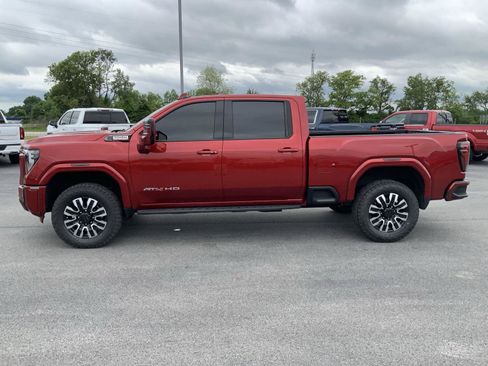 Used 2025 GMC Sierra 2500 AT4 w/ AT4 Premium Plus Package AWD/4WD image 7
