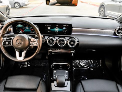 Used 2022 Mercedes-Benz A 220 image 14
