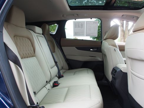 Used 2025 Nissan Murano Platinum w/ Cargo Package AWD/4WD image 14