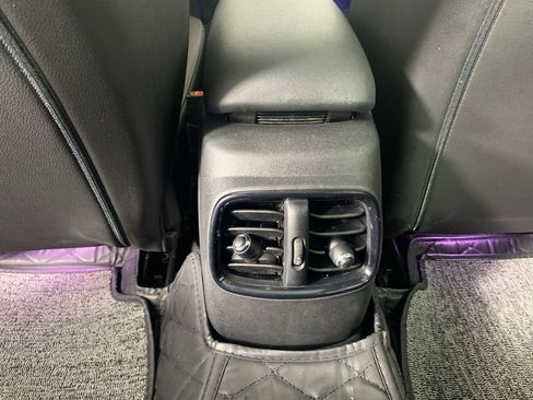 Used 2019 MINI Cooper Clubman FWD image 34