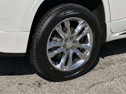 Used 2021 Chevrolet Traverse High Country w/ LPO, 'HIT The Road' Package image 31