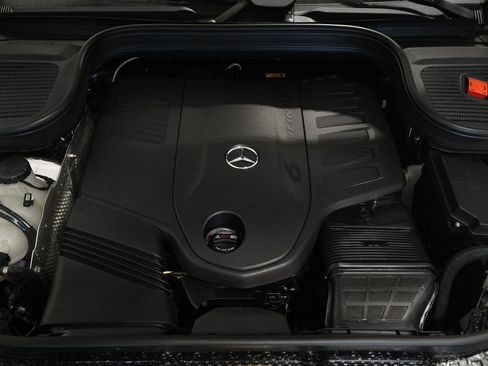 New 2026 Mercedes-Benz GLS 450 4MATIC image 33