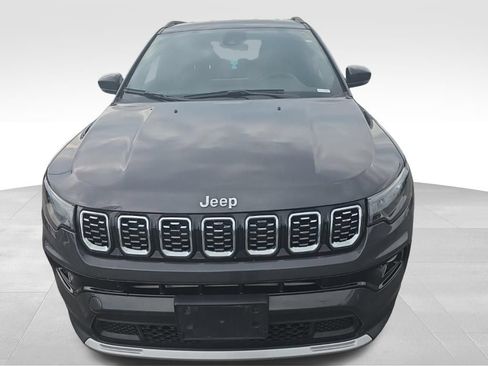 Used 2024 Jeep Compass Limited AWD/4WD image 12