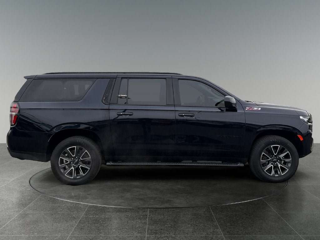Used 2021 Chevrolet Suburban Z71 w/ Rear Media and Nav Package AWD/4WD image 11