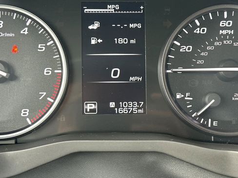 Used 2024 Subaru Ascent Premium w/ Convenience Package image 25