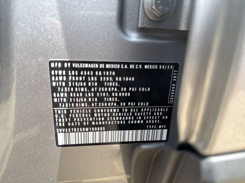 Used 2024 Volkswagen Taos SE FWD image 27