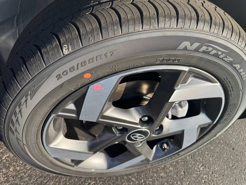 New 2026 Hyundai Venue SEL image 28