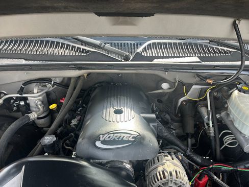 Used 2006 Chevrolet Silverado 3500 2WD Crew Cab image 31