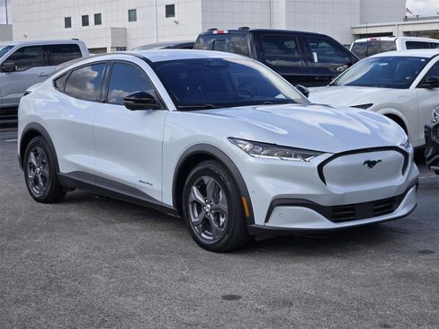 Used 2023 Ford Mustang Mach-E Select image 3