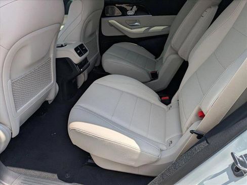 New 2025 Mercedes-Benz GLS 450 4MATIC image 15