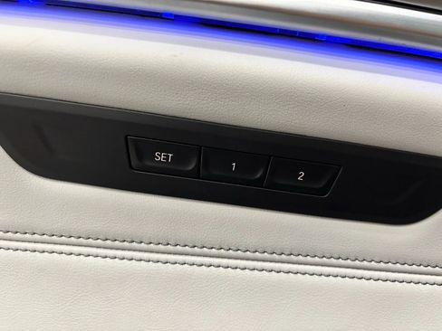 Used 2023 BMW M5 image 45