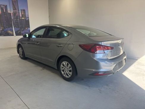 Used 2019 Hyundai Elantra SE image 8