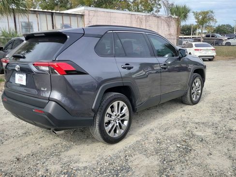 Used 2023 Toyota RAV4 XLE Premium image 3