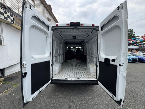 Used 2025 RAM ProMaster 2500 w/ Convenience Group FWD image 28