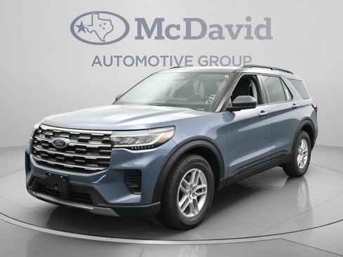New 2026 Ford Explorer Active RWD image 1