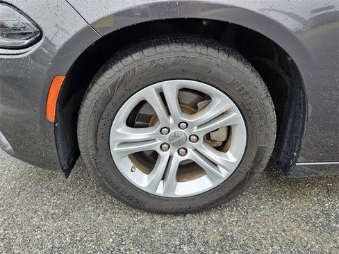 Used 2023 Dodge Charger SXT image 9