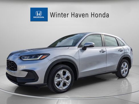 Used 2023 Honda HR-V LX image 2