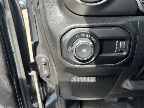 Used 2023 Jeep Wrangler Unlimited Sport AWD/4WD image 8