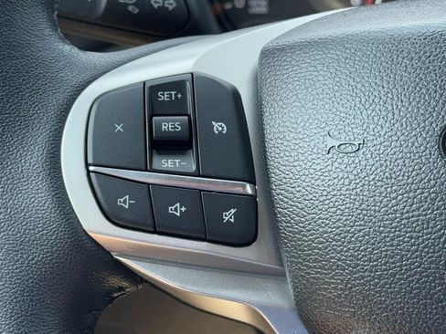 Used 2024 Ford Explorer XLT w/ Equipment Group 202A AWD/4WD image 16