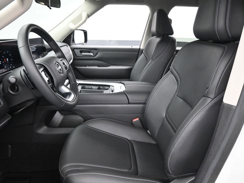 New 2026 Nissan Armada SV image 9