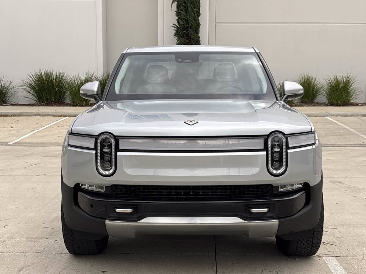 Used 2023 Rivian R1T Launch Edition AWD/4WD image 8