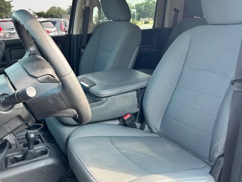 Used 2018 RAM 3500 Tradesman w/ Chrome Appearance Group AWD/4WD image 9