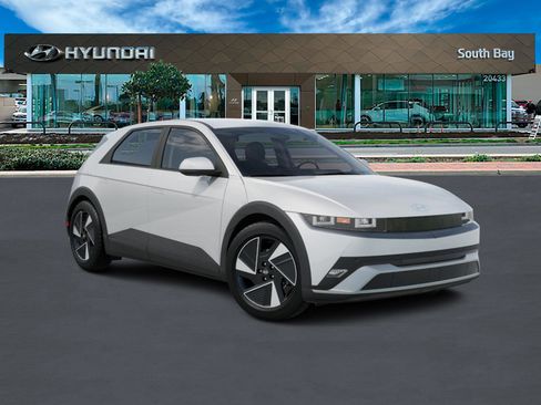 New 2026 Hyundai Ioniq 5 SE image 6