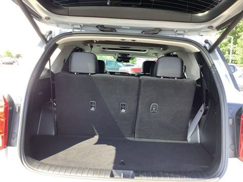 Used 2022 Hyundai Palisade SEL w/ Premium Package image 9