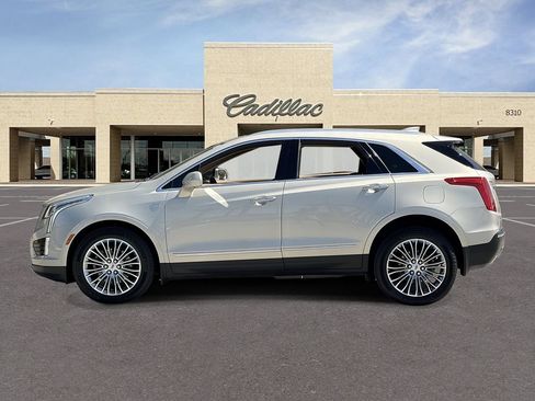 Used 2017 Cadillac XT5 Platinum AWD/4WD image 8