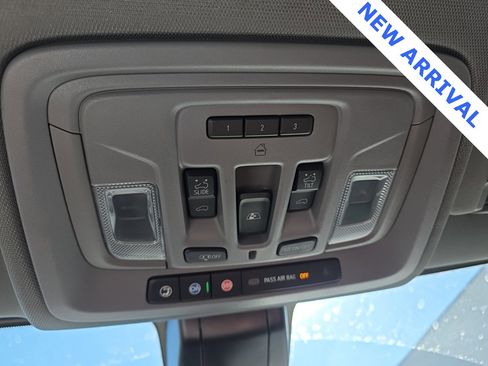 Used 2023 GMC Sierra 2500 Denali w/ Denali Ultimate Package image 29