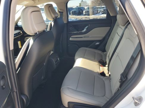 New 2026 Lincoln Corsair Grand Touring image 25