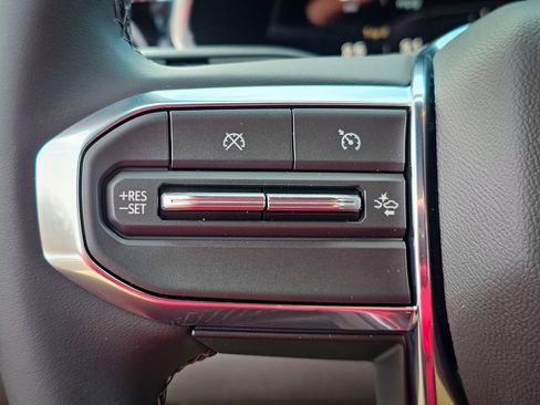 New 2026 GMC Canyon Elevation w/ Convenience Package image 18