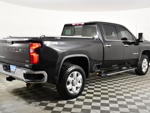 Used 2022 Chevrolet Silverado 2500 LTZ w/ LTZ Premium Package AWD/4WD image 6