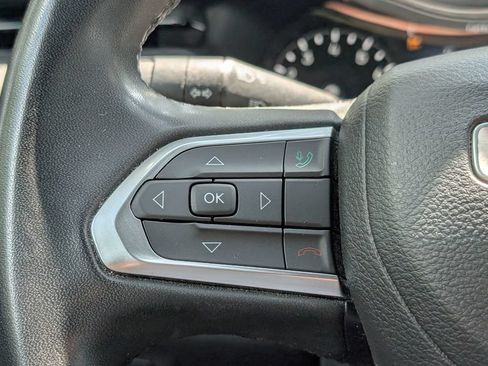 Used 2023 Jeep Compass Latitude AWD/4WD image 19