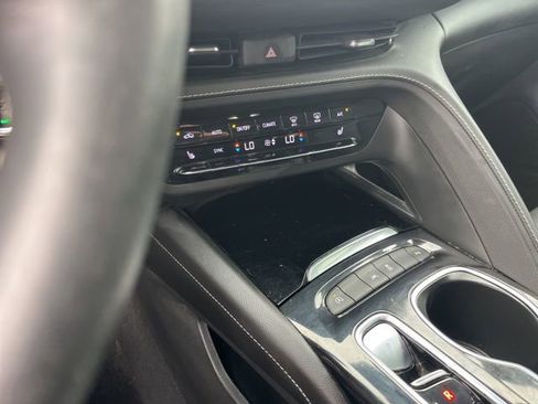 Used 2023 Buick Envision Essence FWD image 24