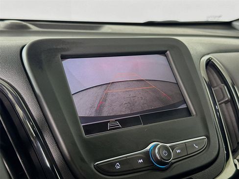 Used 2023 Chevrolet Equinox RS AWD/4WD image 14