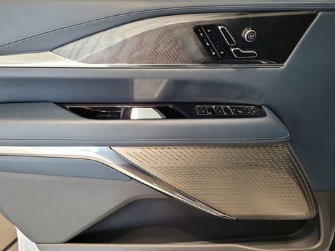 New 2025 Cadillac Escalade IQ Sport 2 w/ LPO, ONYX Package image 18