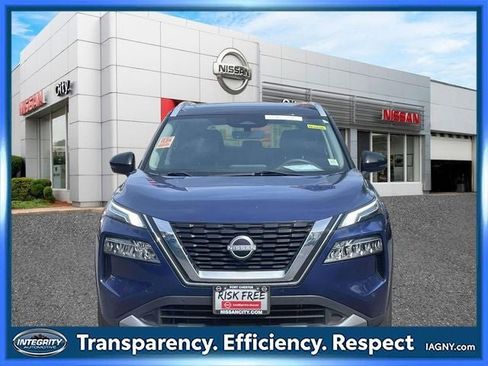 Used 2023 Nissan Rogue Platinum AWD/4WD image 2