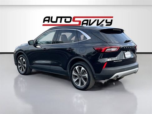 Used 2023 Ford Escape Platinum image 5