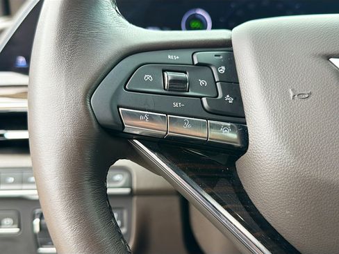 Used 2023 Cadillac Escalade ESV Premium Luxury w/ Performance Package image 39